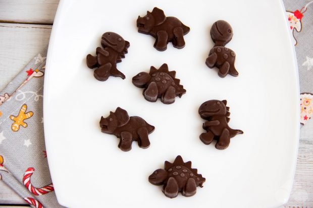 Homemade chocolate made from cocoa and milk