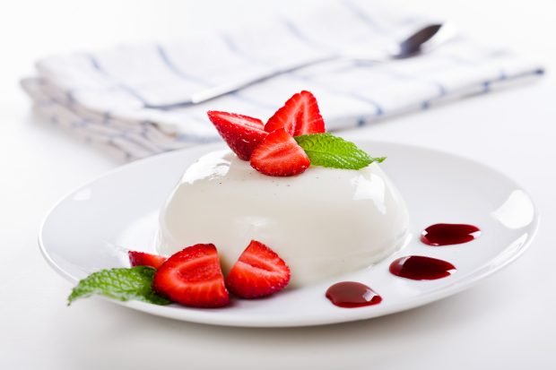 Italian panna cotta