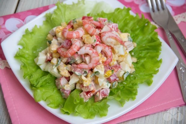 Crab salad with shrimp