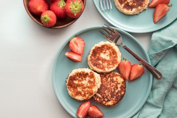 Lazy cheese cakes from cottage cheese