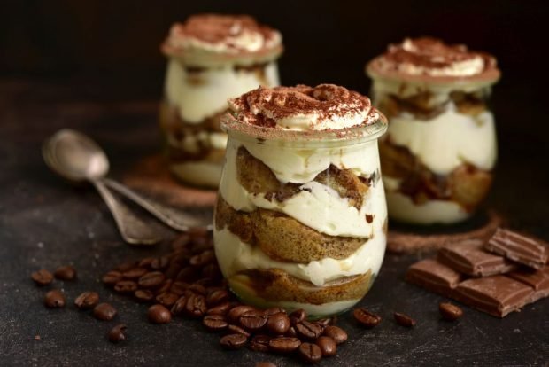 Caramel tiramisu – a simple and delicious recipe, how to cook step by step