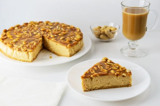 Cheesecake snickers – a simple and delicious recipe, how to cook step by step