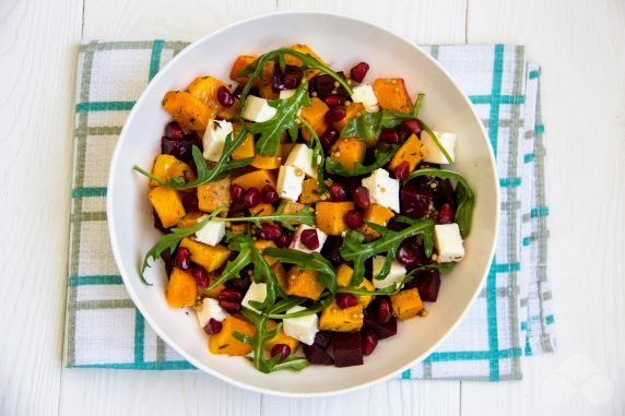 Pumpkin salad with beetroot: photo of recipe preparation, step 4