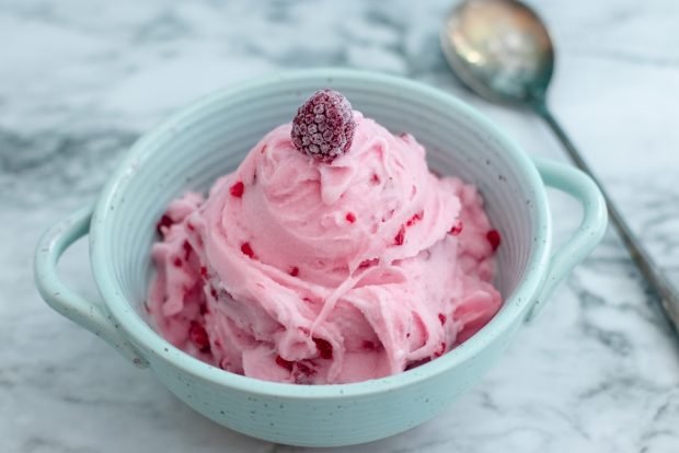 Raspberry ice cream is a simple and delicious recipe how to cook step by step