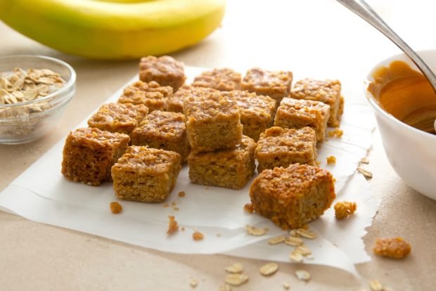 Banana and apple bars