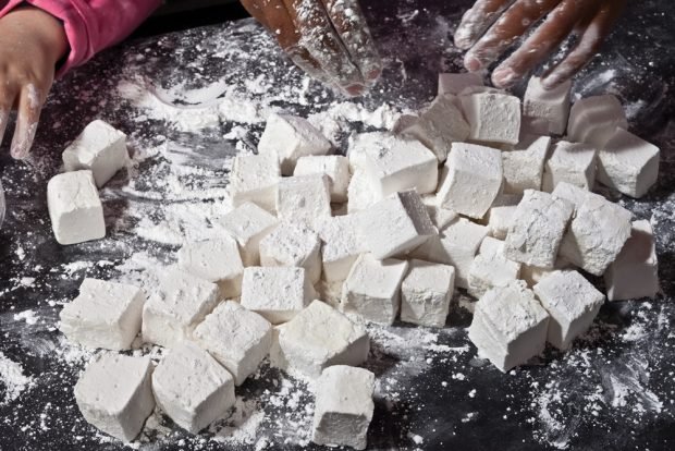 Vegan marshmallows – a simple and delicious recipe, how to cook step by step