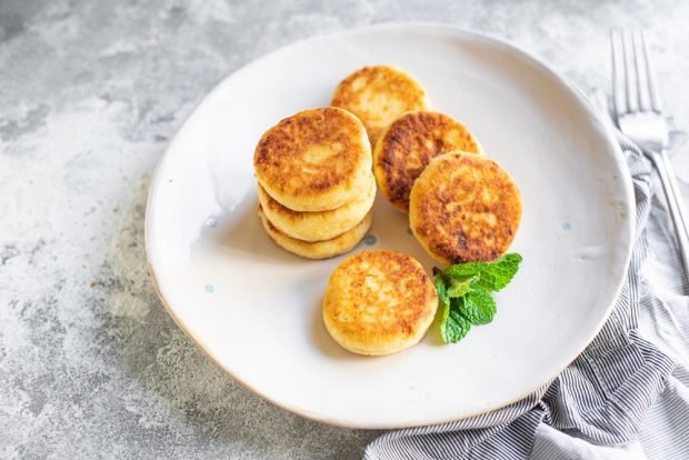 Cheesecakes with corn flour