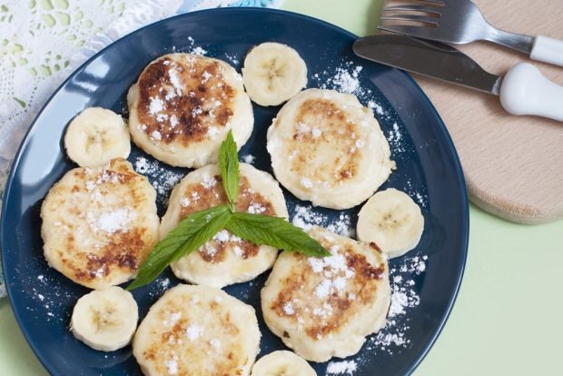 Tofu cheesecakes with banana