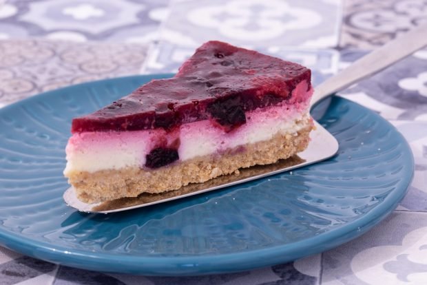 Cheesecake with berries 