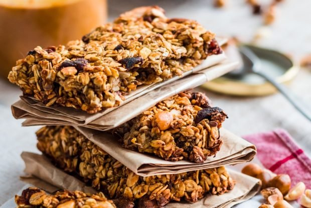 Bars with nuts and oatmeal – a simple and delicious recipe, how to cook step by step