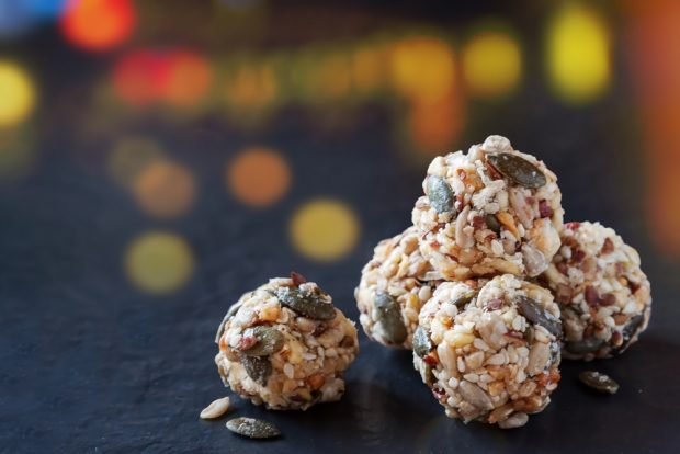 Sweets made of nuts and seeds – a simple and delicious recipe, how to cook step by step