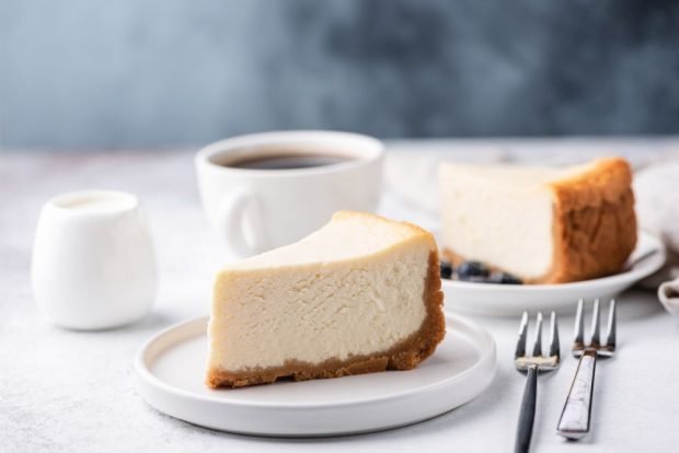 Cheesecake without baking with cottage cheese and gelatin is a simple and delicious recipe, how to cook step by step