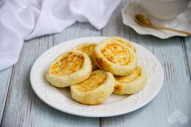 Cheesecakes with coconut flour in the oven