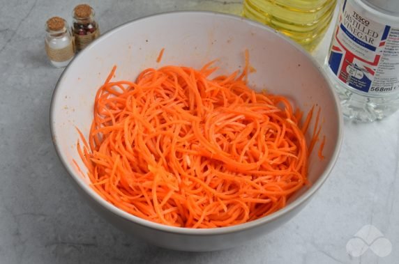 Spicy carrot in Korean: photo of recipe preparation, step 4