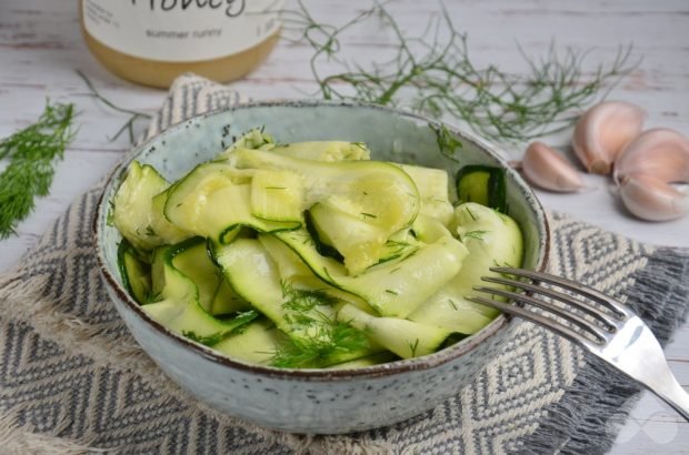 Pickled zucchini with herbs and honey – a simple and delicious recipe with photos (step by step)