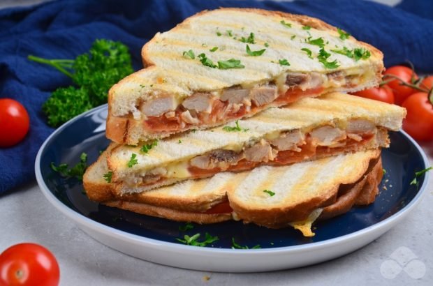 Grilled chicken sandwiches – a simple and delicious recipe with photos (step by step)