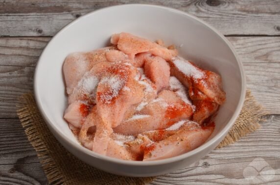 Chicken nuggets at home: photo of recipe preparation, step 1