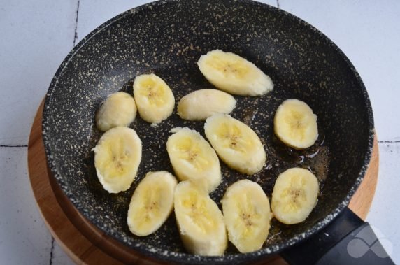 Fried banana sandwiches: photo of recipe preparation, step 1