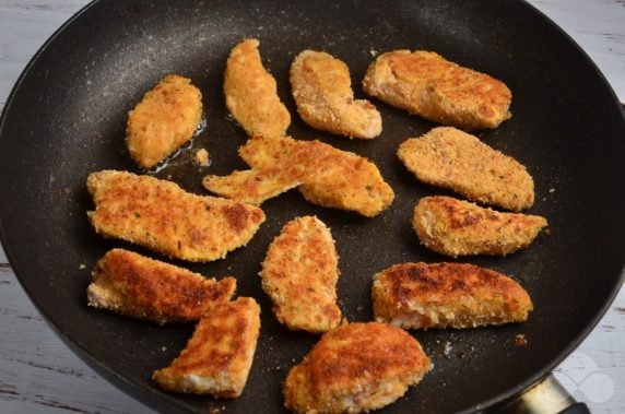 Chicken nuggets: photo of recipe preparation, step 5