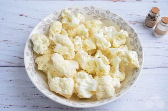 Cauliflower in batter: photo of recipe preparation, step 1