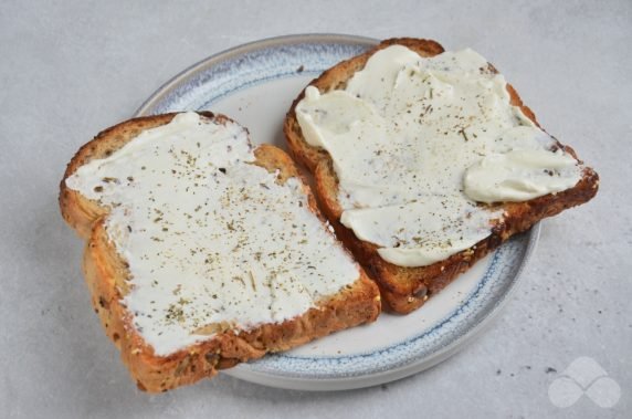 Sandwiches with salami, cucumber and cottage cheese: photo of recipe preparation, step 1