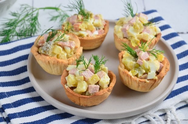 Olivier in tartlets – a simple and delicious recipe with photos (step by step)