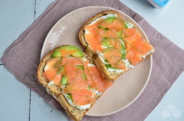 Sandwiches with salmon, avocado and cottage cheese – a simple and delicious recipe with photos (step by step)