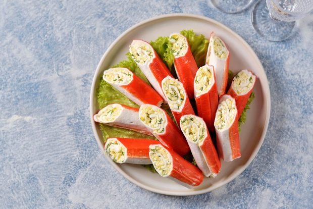Crab sticks stuffed with cheese, egg and garlic – a simple and delicious recipe, how to cook step by step