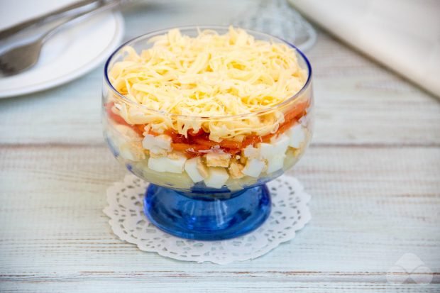 Puff salad with pineapples, chicken and Korean carrots