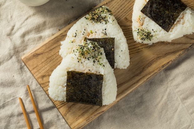 Onigiri with canned tuna