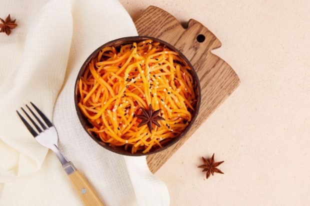 Korean carrot with star anise and lemon zest