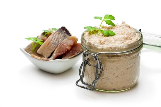 Herring spread for sandwiches is a simple and delicious recipe, how to cook step by step