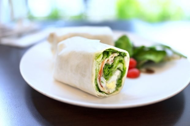 Lavash roll with chicken, eggs and spinach – a simple and delicious recipe, how to cook step by step