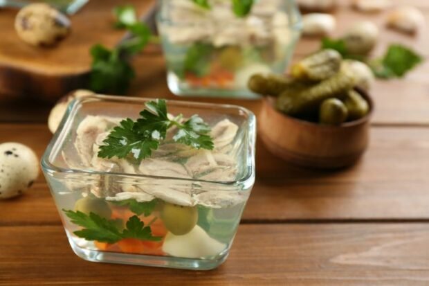 Chicken and turkey jelly with olives is a simple and delicious recipe, how to cook step by step