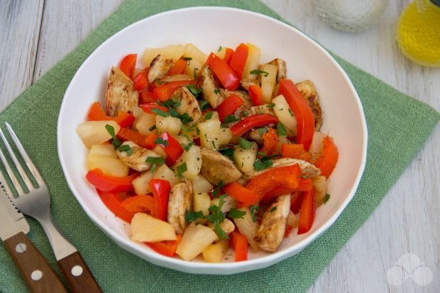 Pineapple and bell pepper salad – a simple and delicious recipe with photos (step by step)