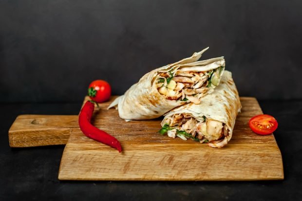 Shawarma without cabbage is a simple and delicious recipe, how to cook step by step