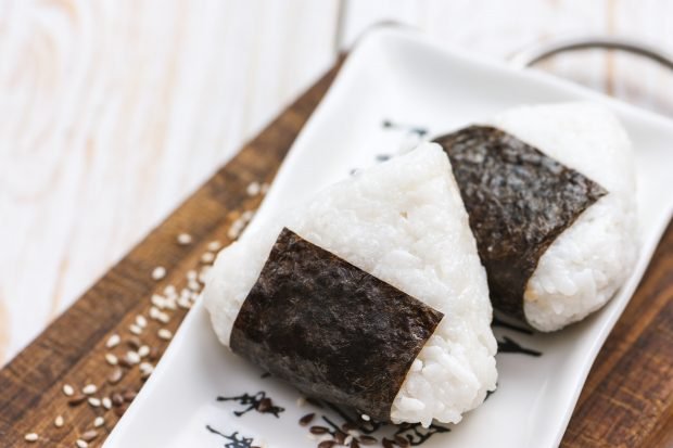 Onigiri without rice vinegar