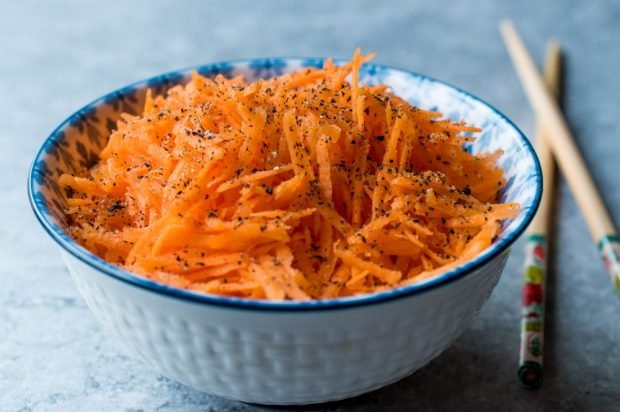 Carrots in Korean with honey – a simple and delicious recipe, how to cook step by step