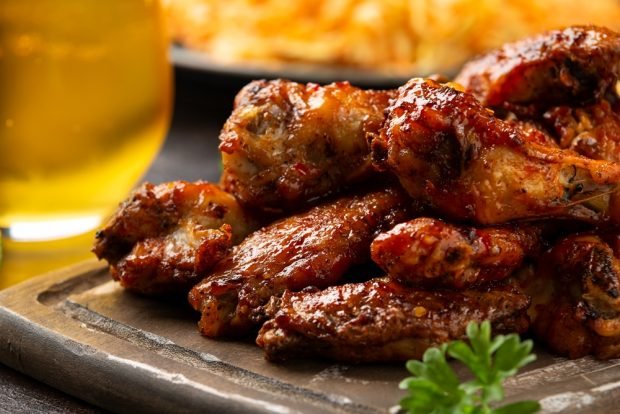 Chicken wings in soy sauce