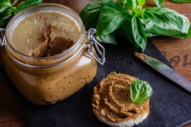 Beef liver pate in an autoclave