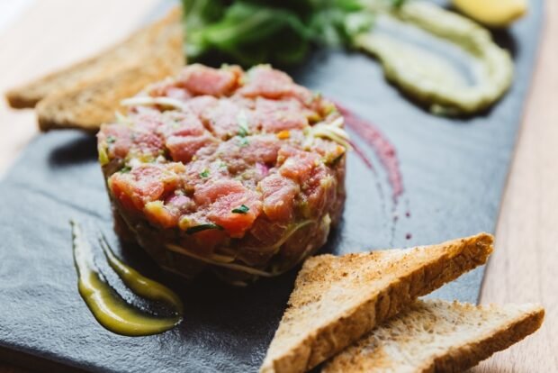 Tuna tartare with herbs and ginger