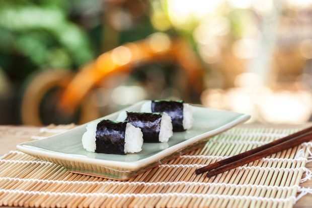 Onigiri with omelet