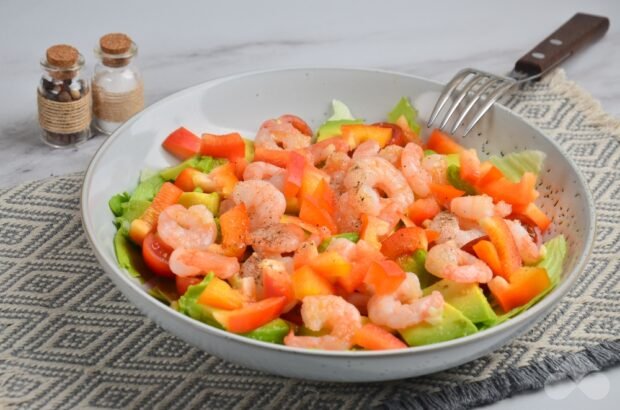 Vegetable salad with shrimp – a simple and delicious recipe with photos (step by step)