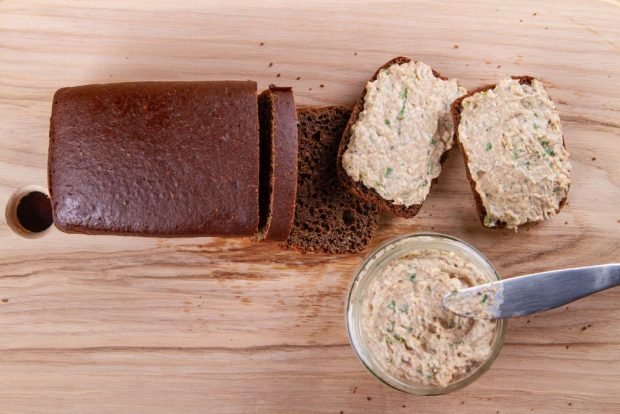 Canned fish pate