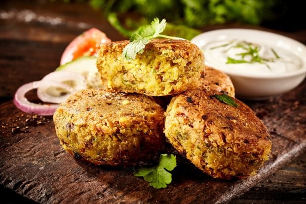 Falafel with vegetables 