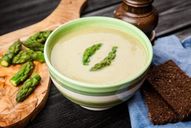 Asparagus soup 