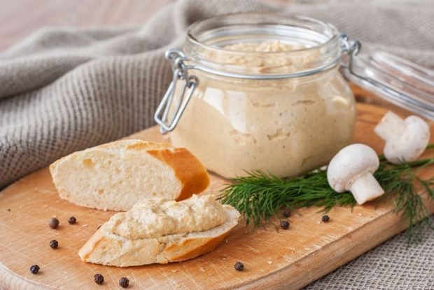 Mushroom pate of champignons 