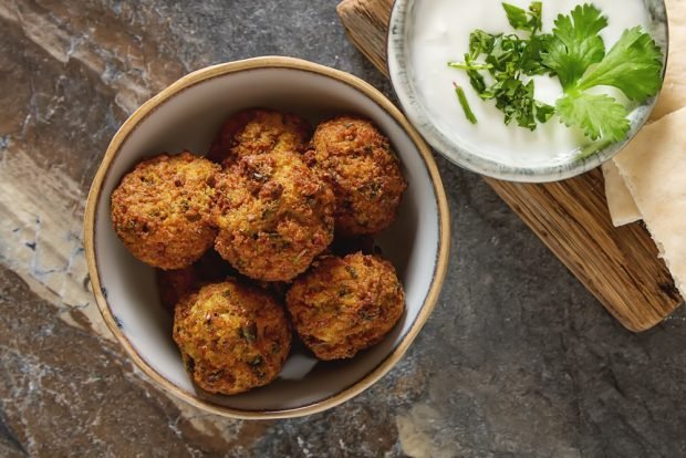 Lentil falafel 