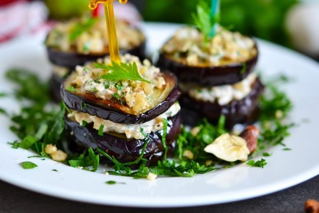 Eggplant canapé 