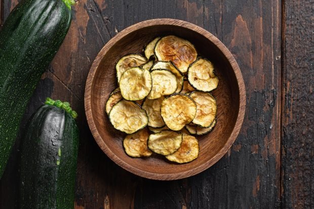 Zucchini chips in the oven